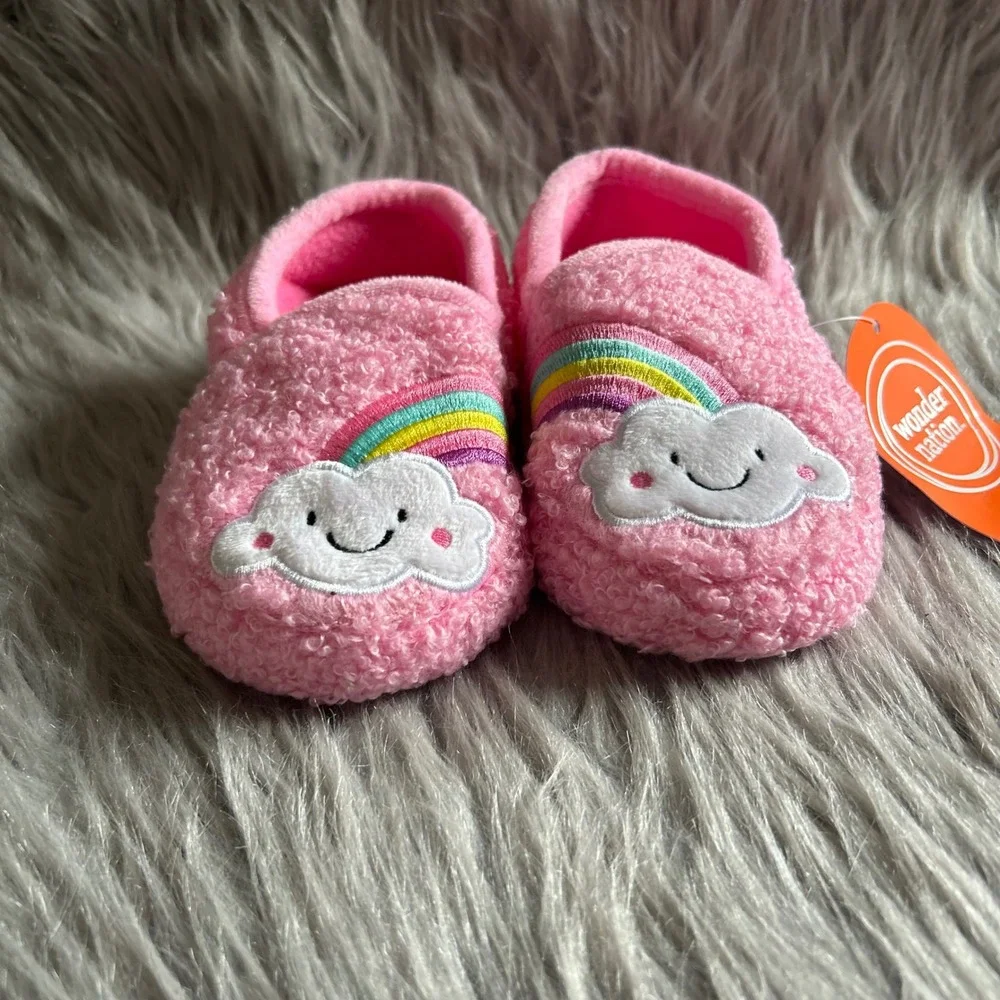 Wonder Nation Slippers Toddler Girls Size 5-6 Pink Fuzzy Rainbow Slip On‎ Shoes